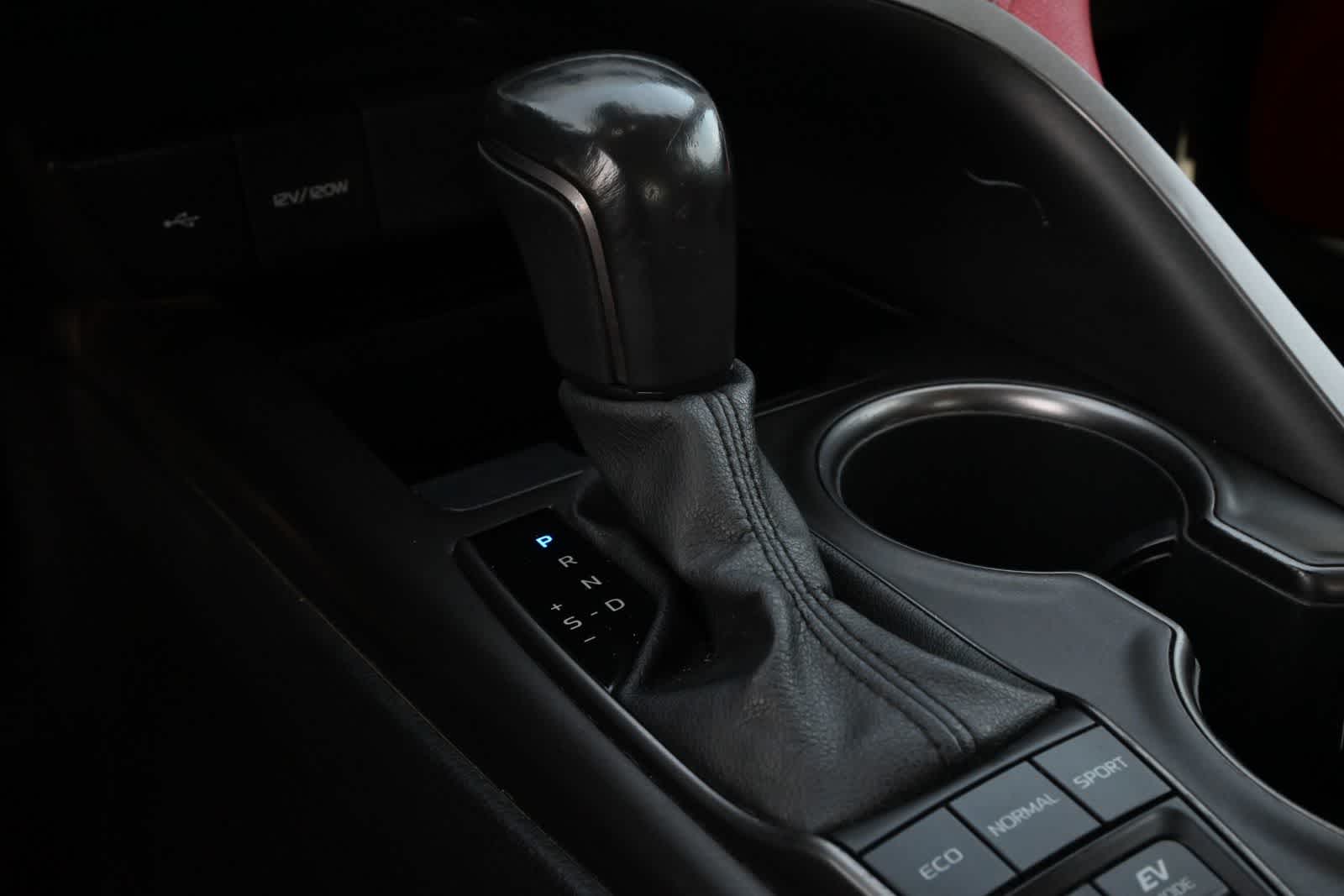 2021 Toyota Camry Hybrid XSE