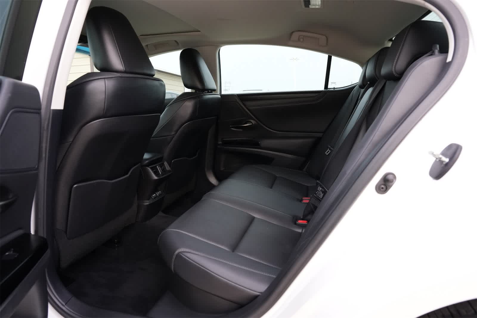 2022 Lexus ES ES 300h