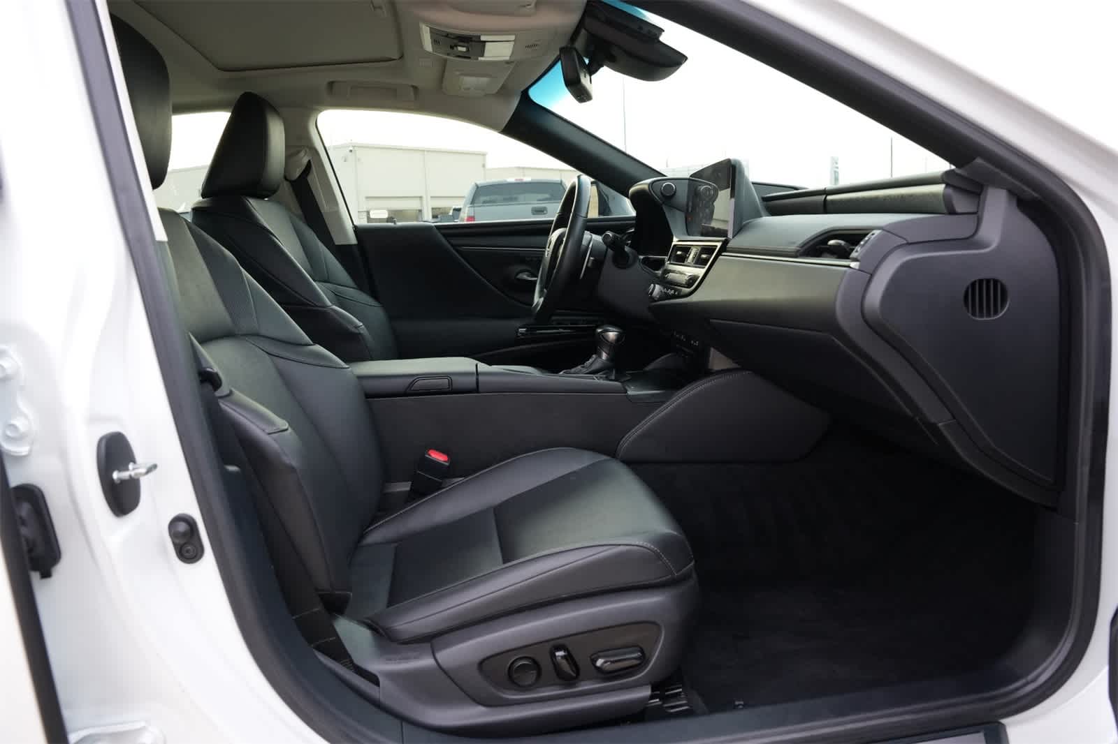 2022 Lexus ES ES 300h