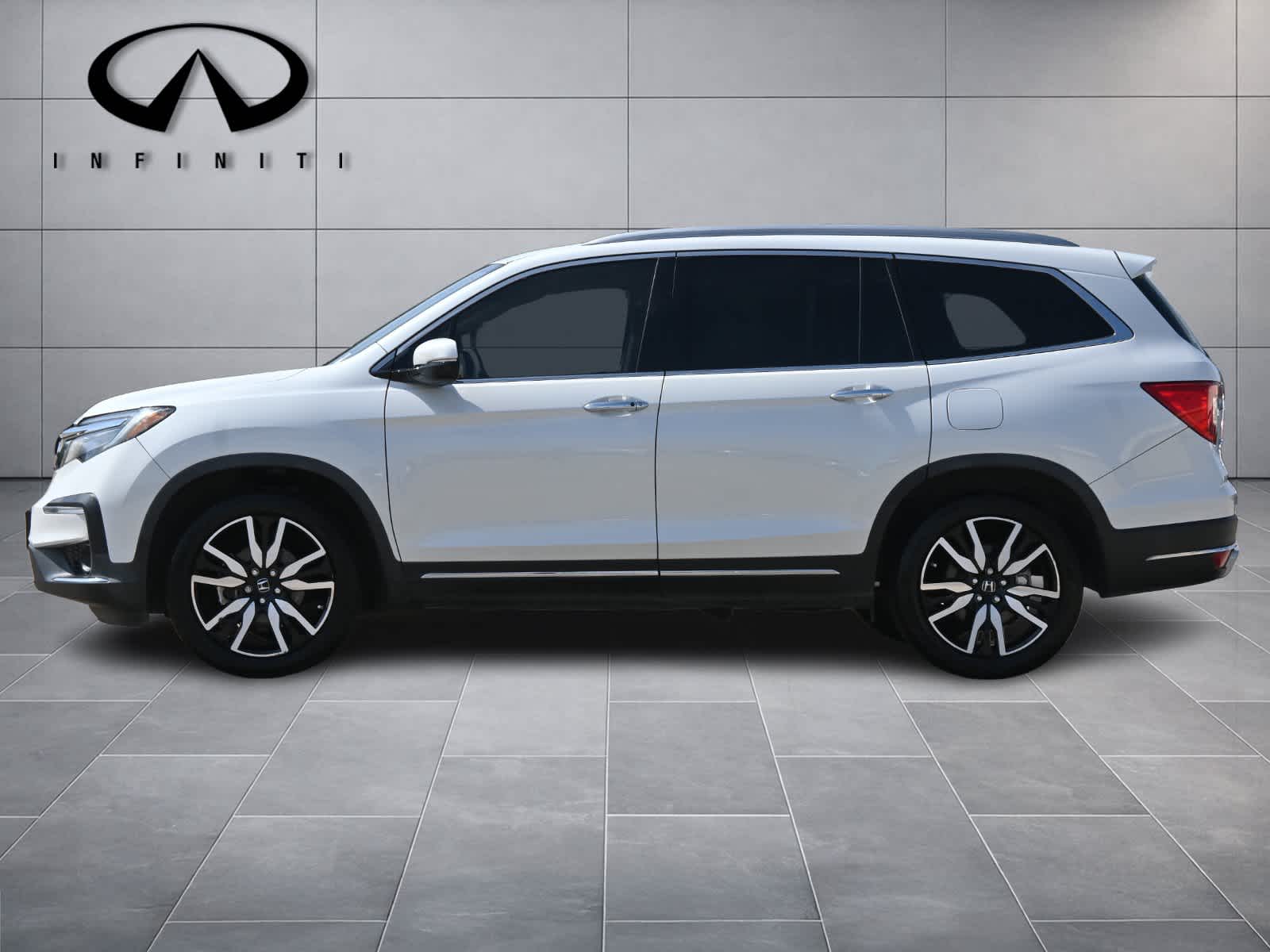 2021 Honda Pilot Touring 8-Passenger
