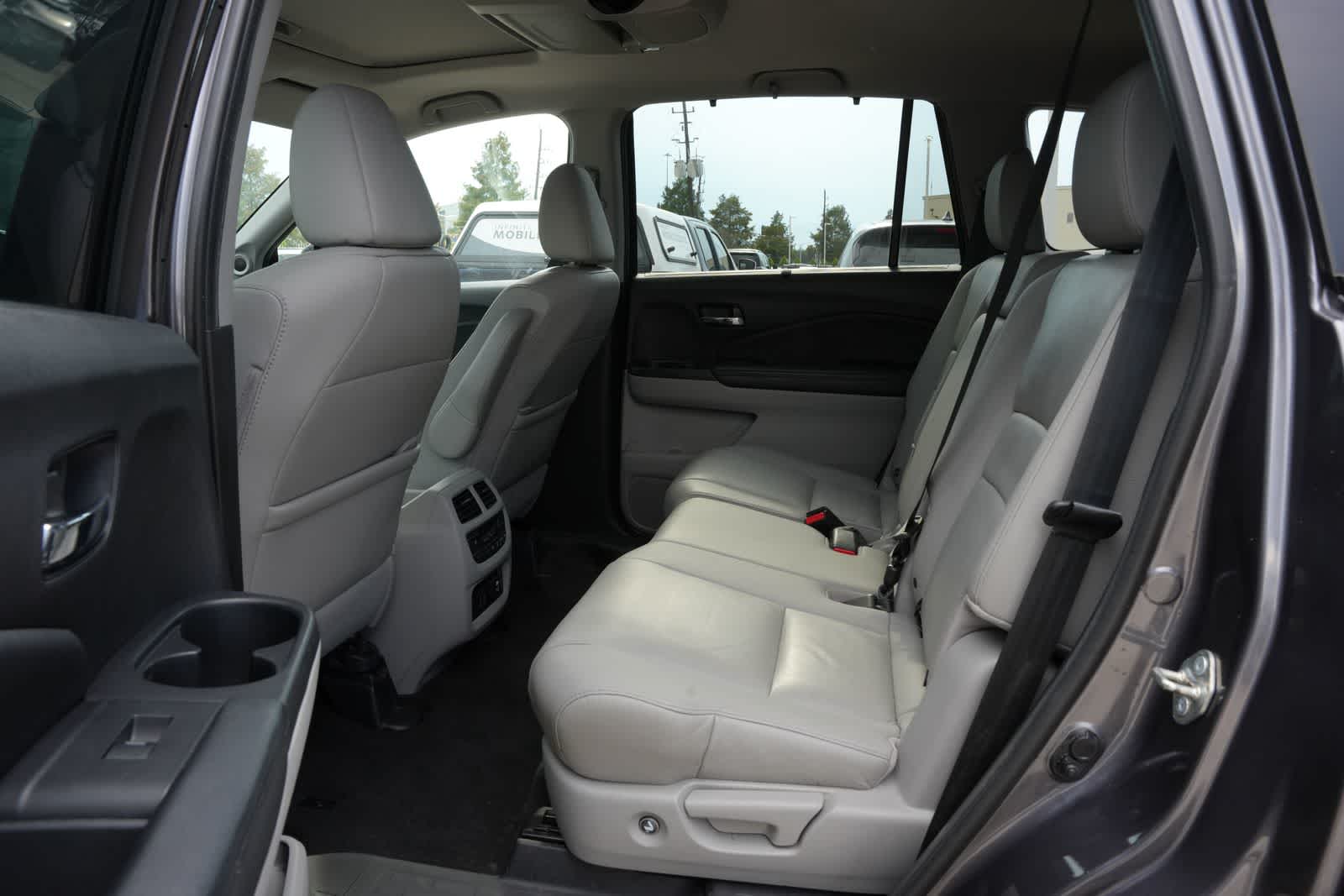 2020 Honda Pilot Touring 8-Passenger