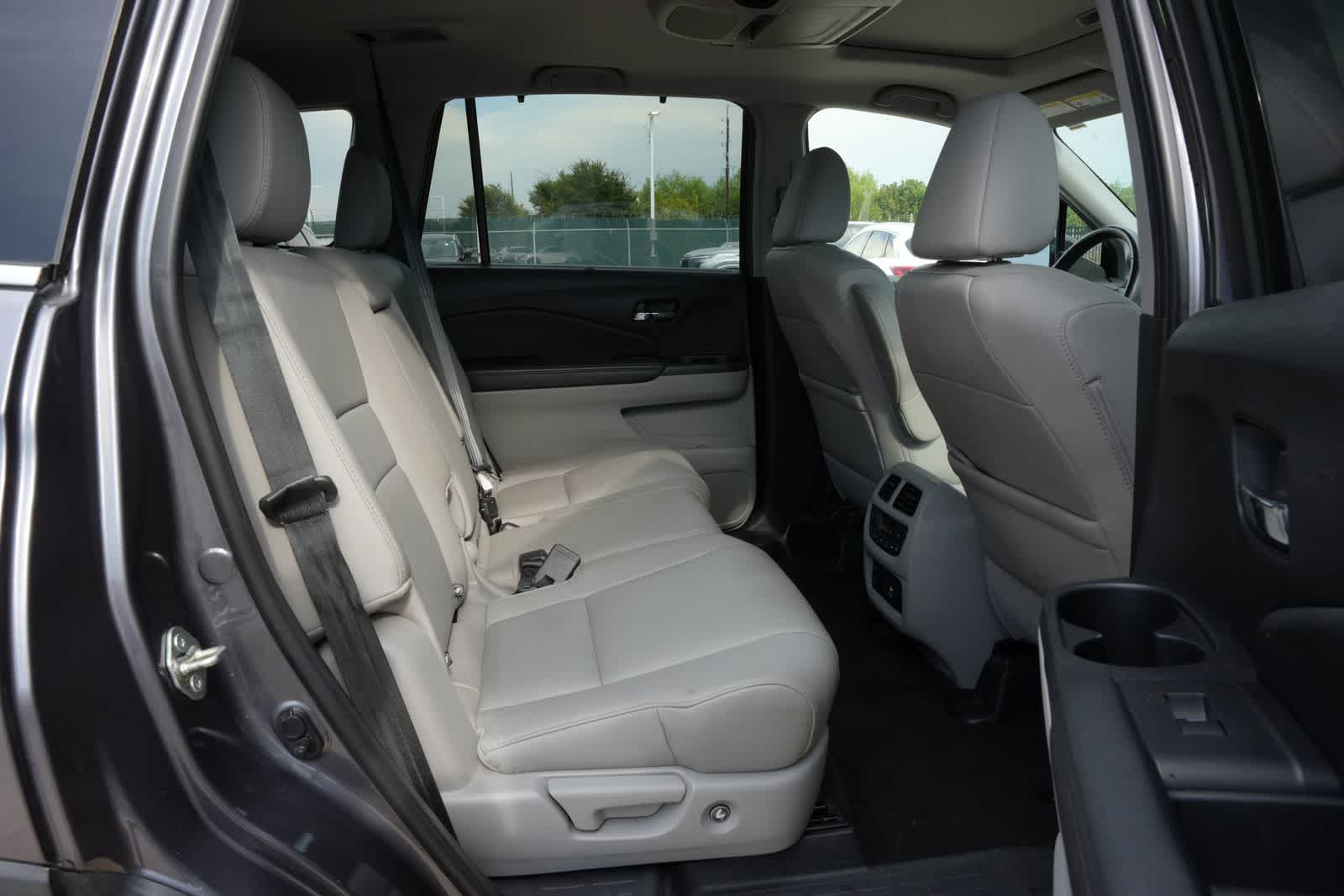 2020 Honda Pilot Touring 8-Passenger