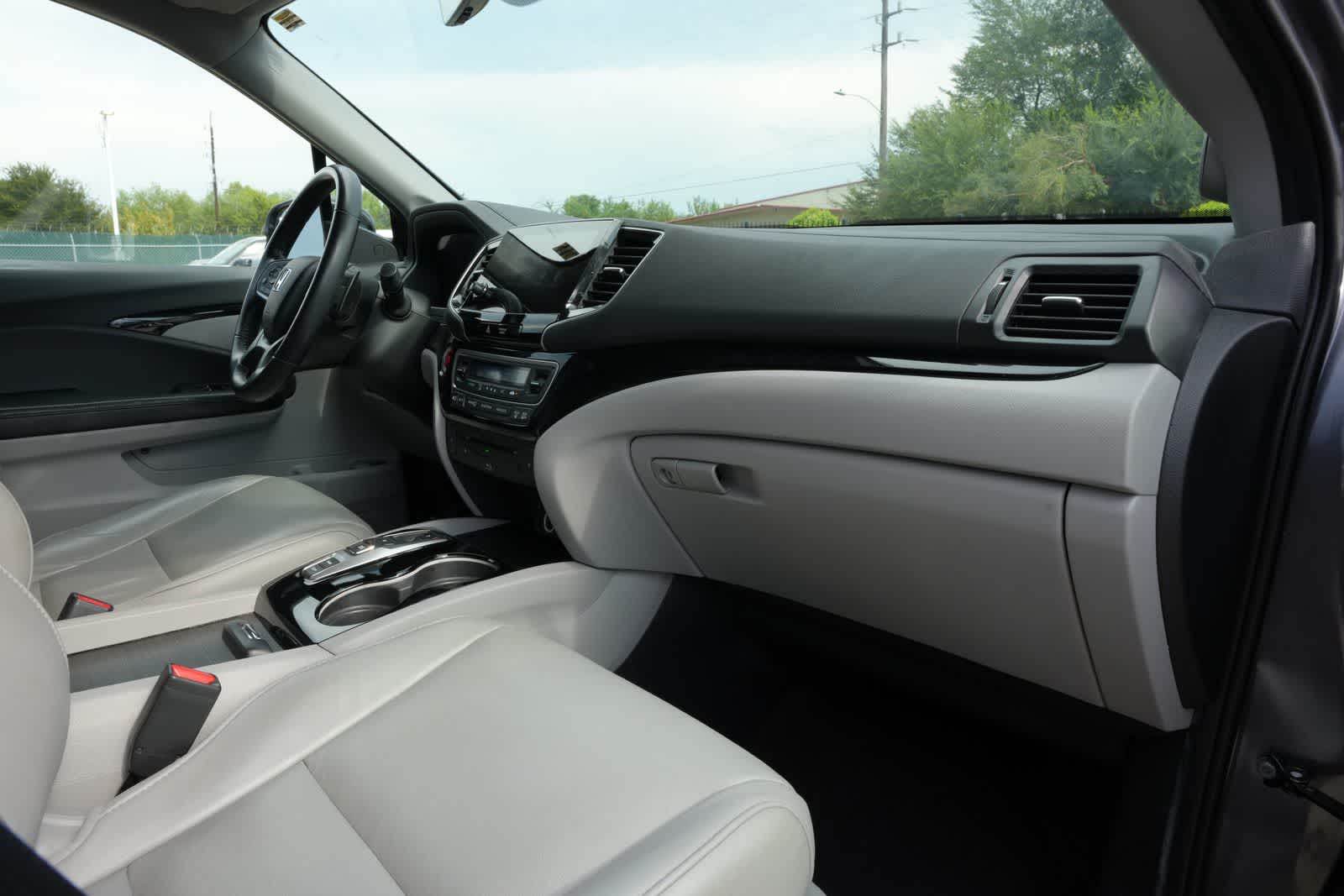 2020 Honda Pilot Touring 8-Passenger