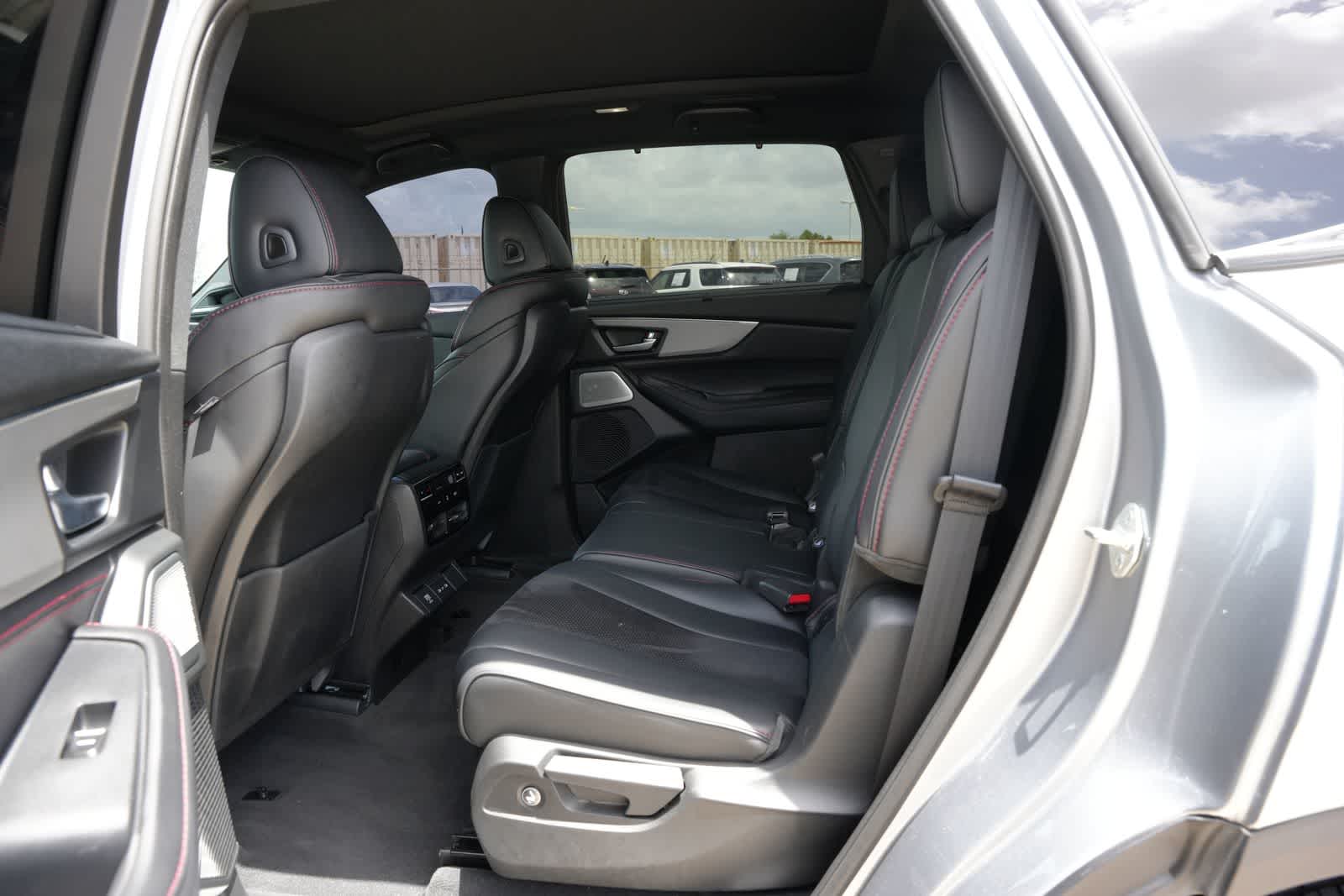 2025 Acura MDX w/A-Spec Package