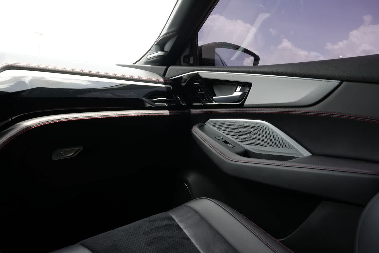 2025 Acura MDX w/A-Spec Package