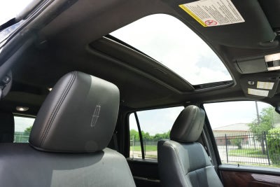 2014 Lincoln Navigator 4WD 4dr