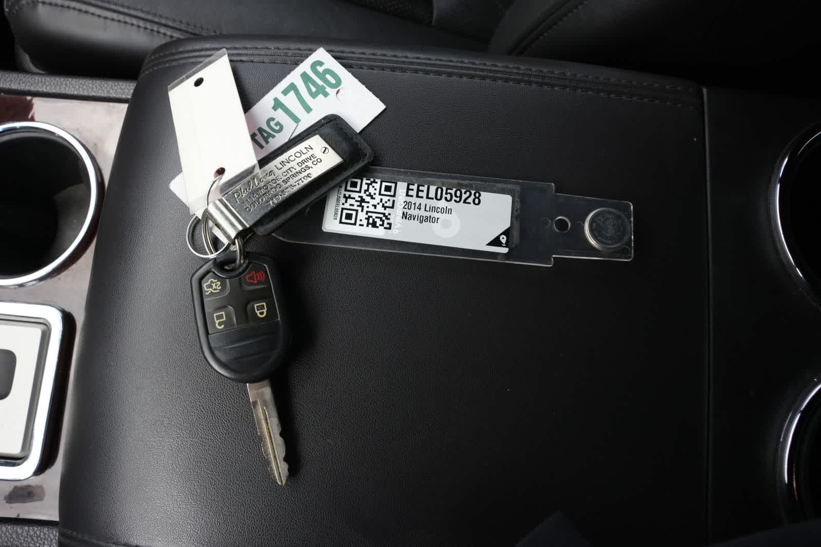 2014 Lincoln Navigator 4WD 4dr