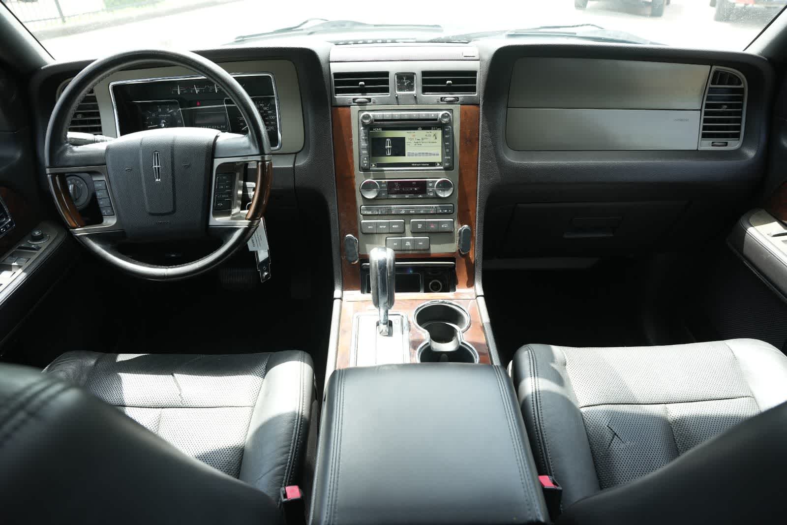 2014 Lincoln Navigator 4WD 4dr