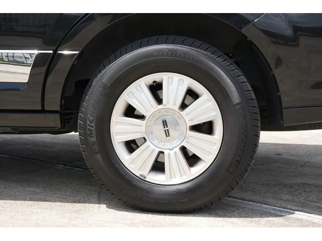 2014 Lincoln Navigator 4WD 4dr