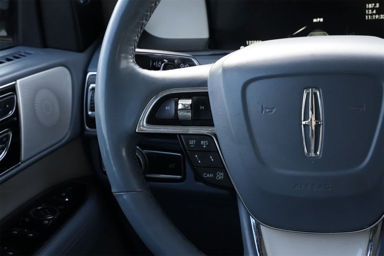 2018 Lincoln Navigator L Black Label