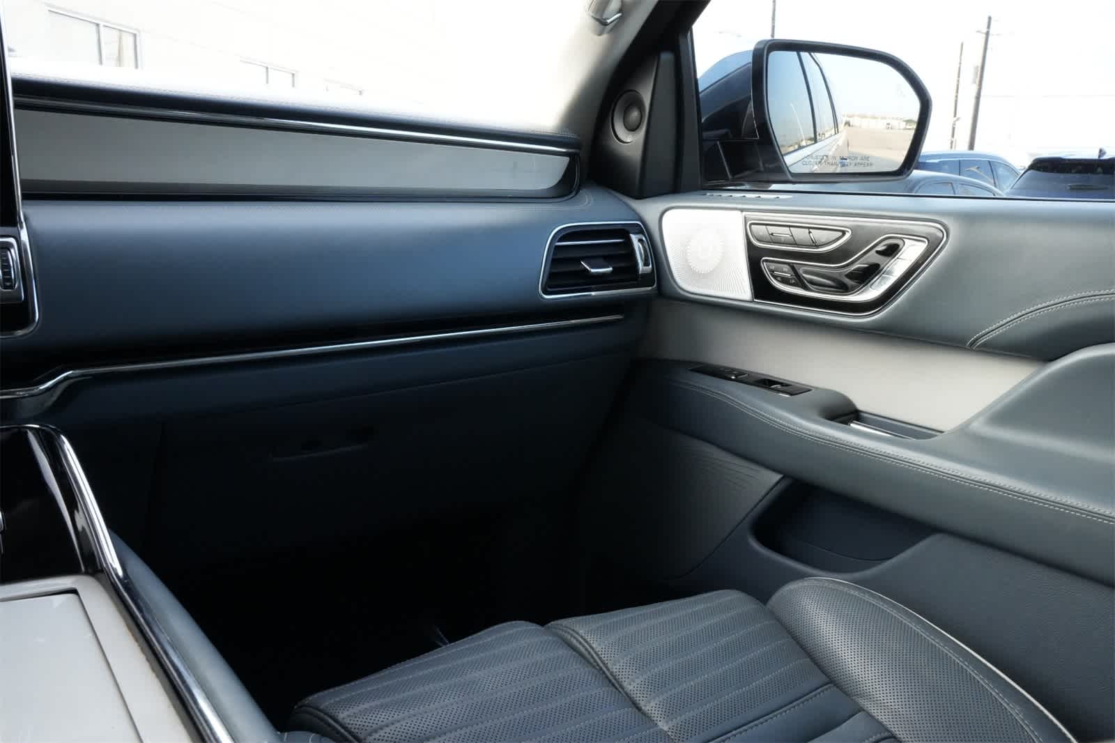 2018 Lincoln Navigator L Black Label