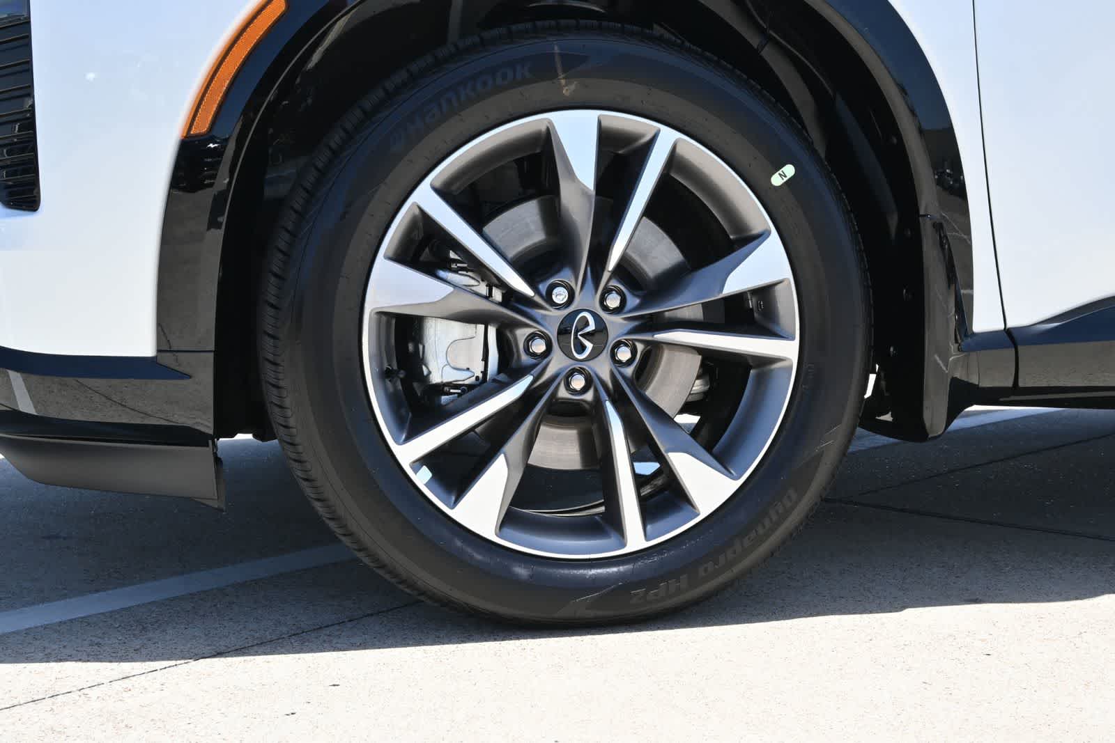 2027 INFINITI QX65 LUXE