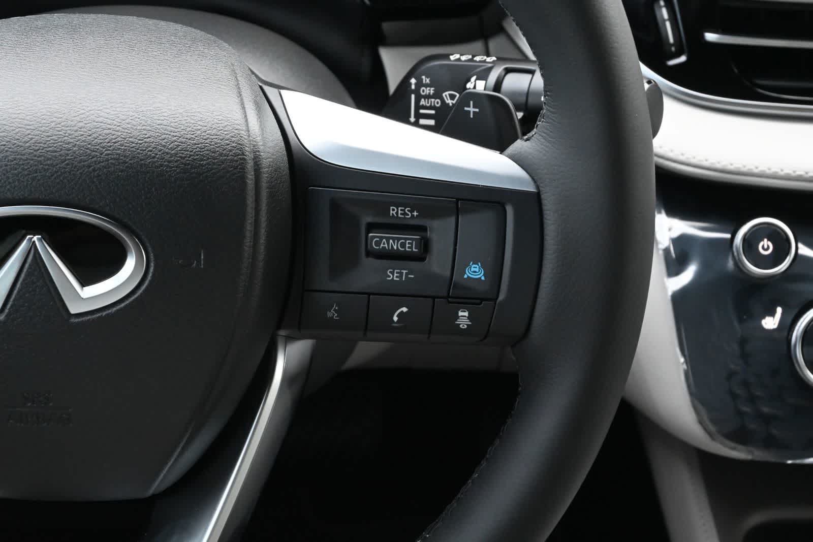 2027 INFINITI QX65 LUXE