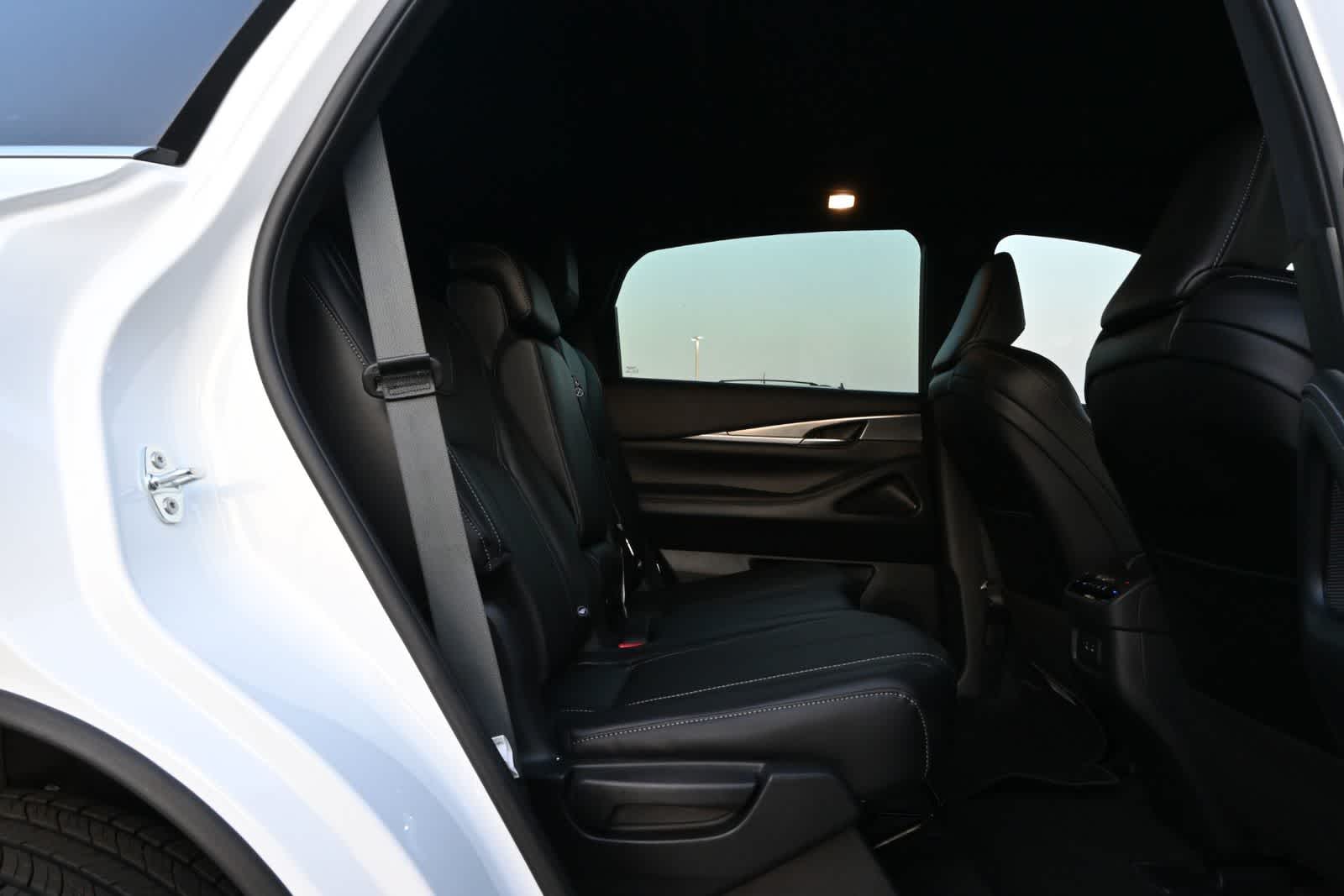 2027 INFINITI QX65 LUXE