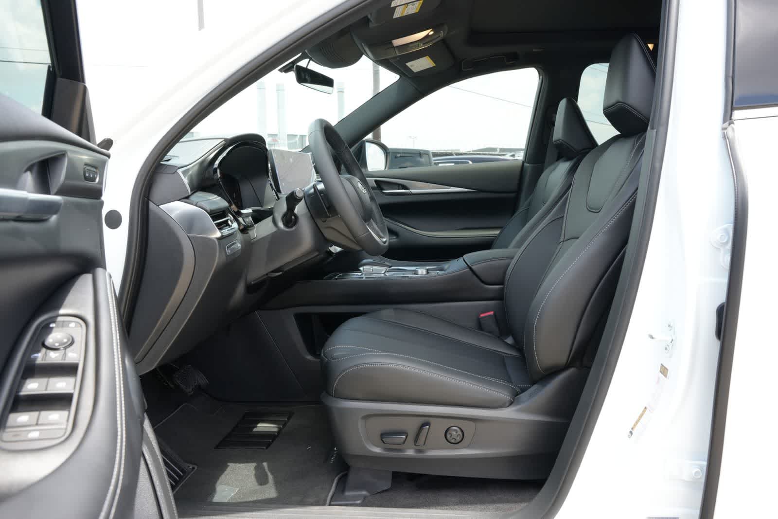 2027 INFINITI QX65 LUXE