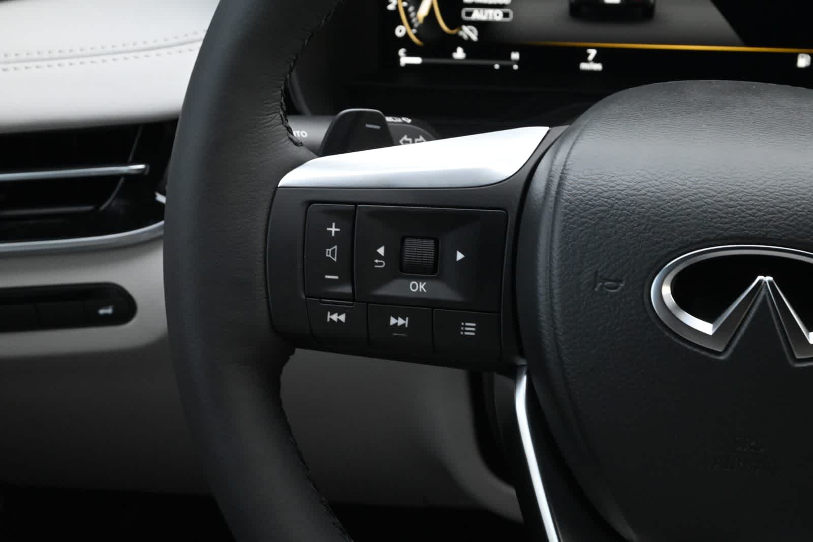 2027 INFINITI QX65 LUXE