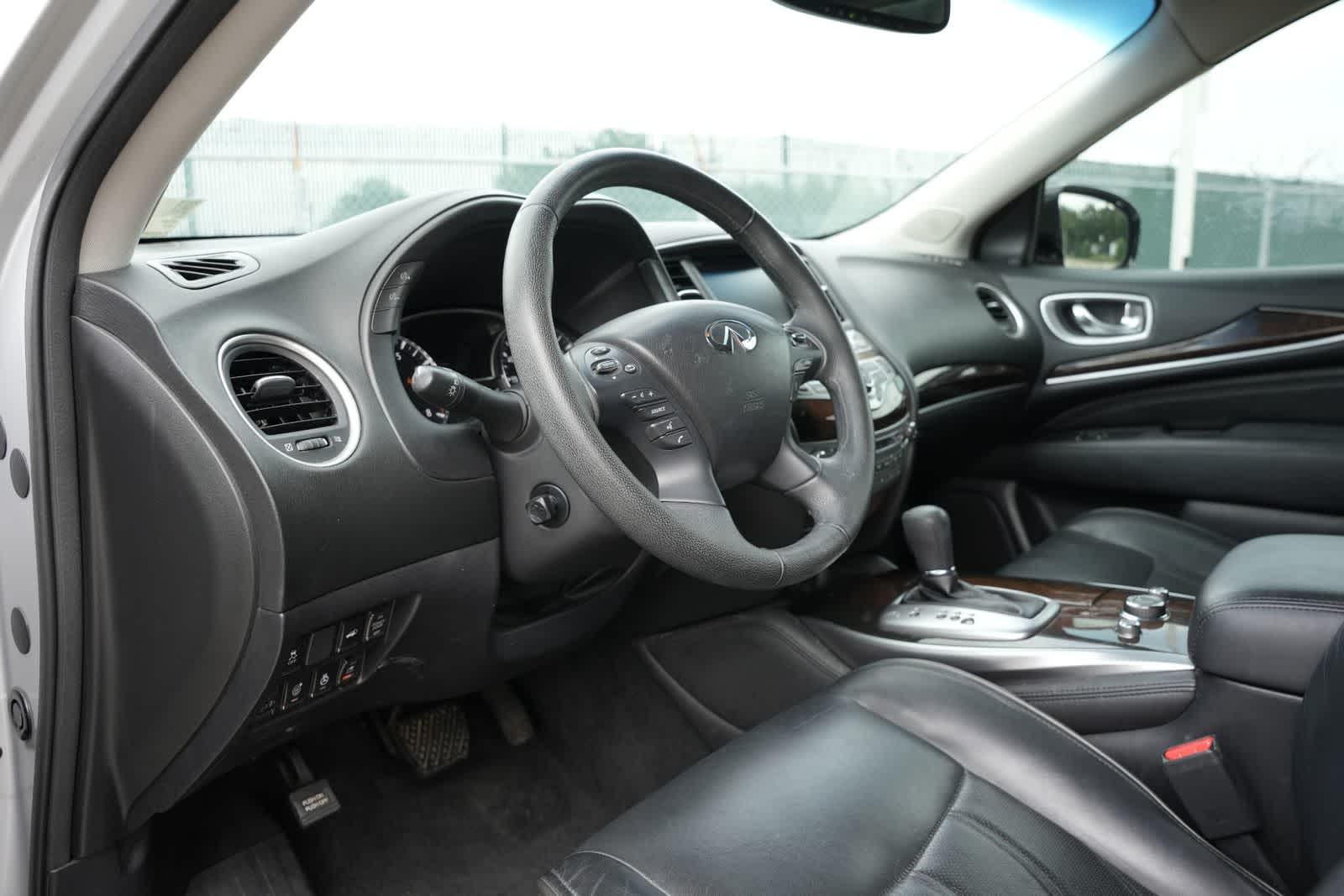 2013 INFINITI JX35 AWD 4dr