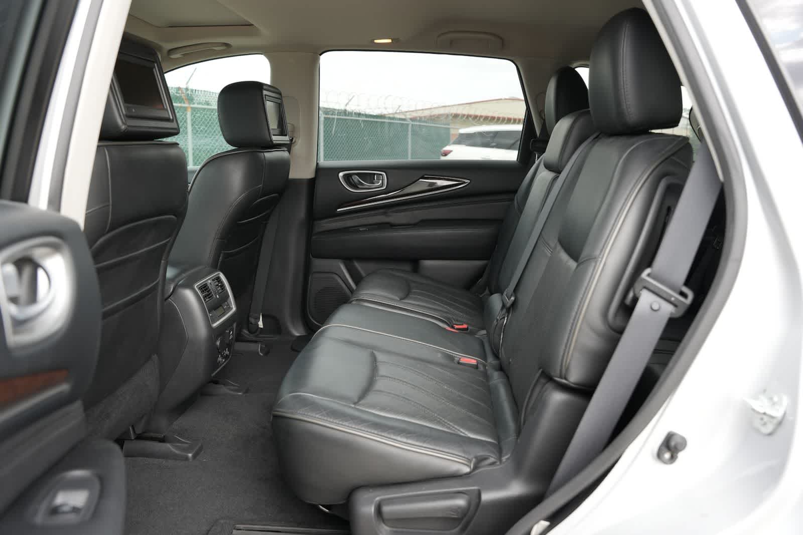 2013 INFINITI JX35 AWD 4dr