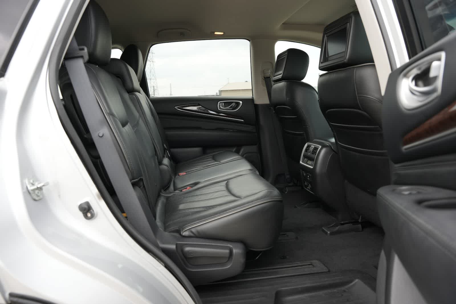 2013 INFINITI JX35 AWD 4dr