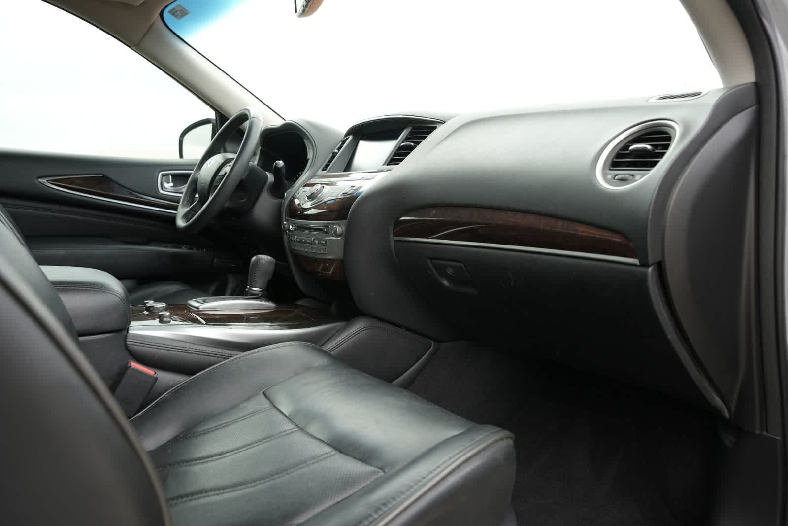 2013 INFINITI JX35 AWD 4dr