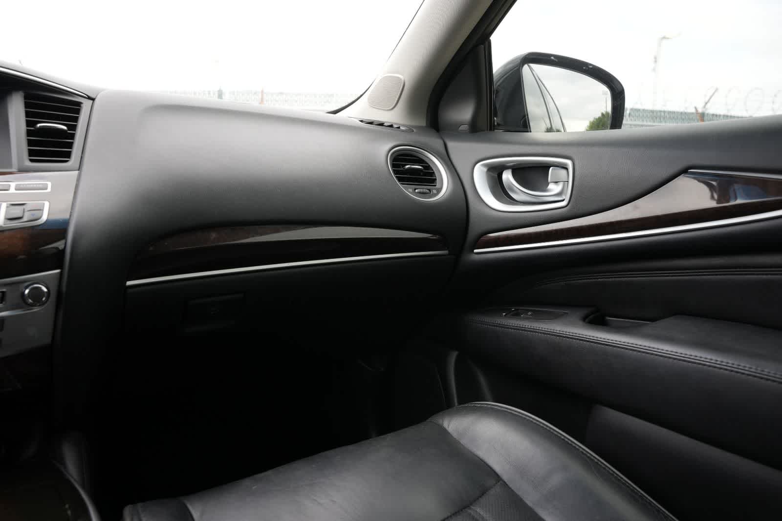 2013 INFINITI JX35 AWD 4dr