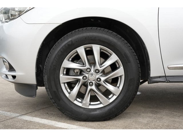 2013 INFINITI JX35 AWD 4dr