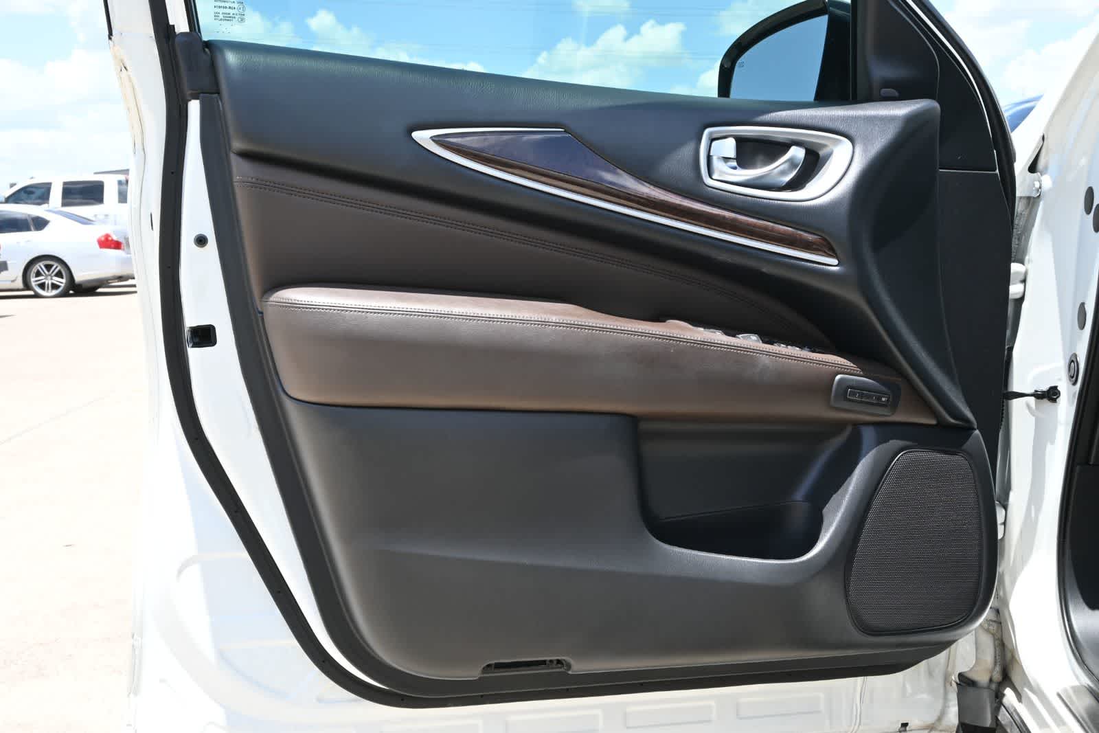 2015 INFINITI QX60 FWD 4dr