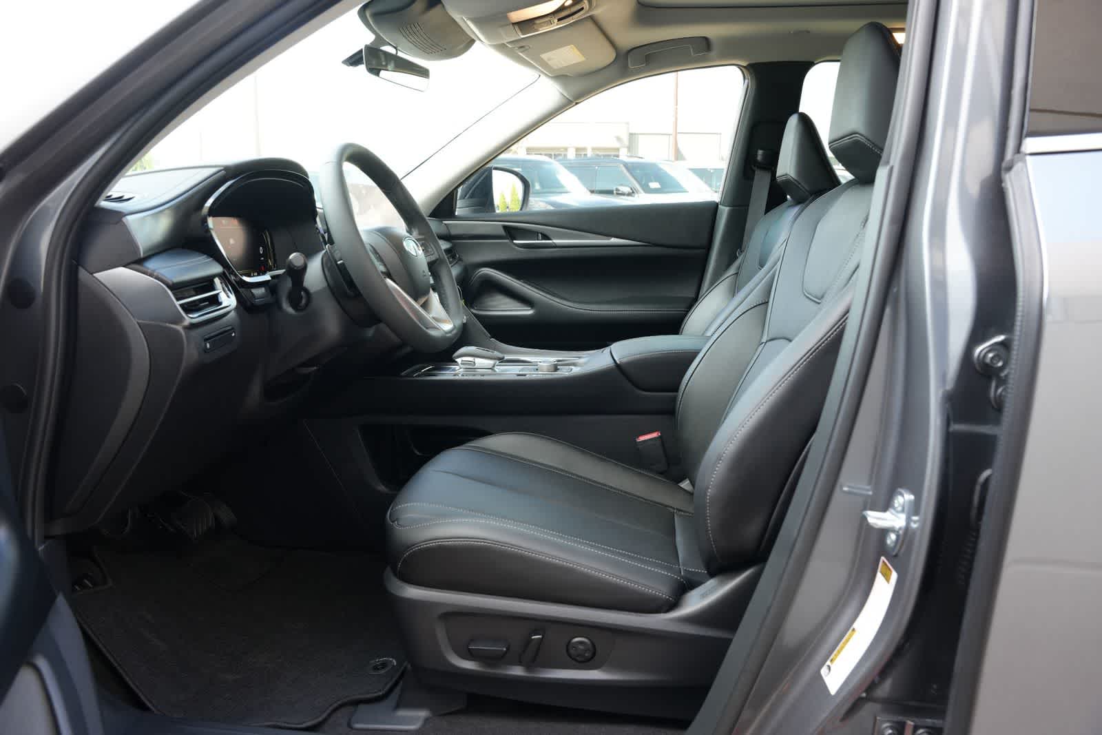 2027 INFINITI QX60 PURE