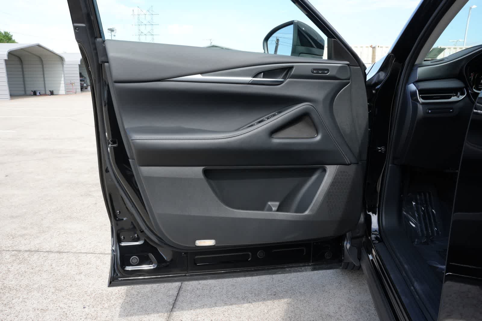 2027 INFINITI QX60 PURE