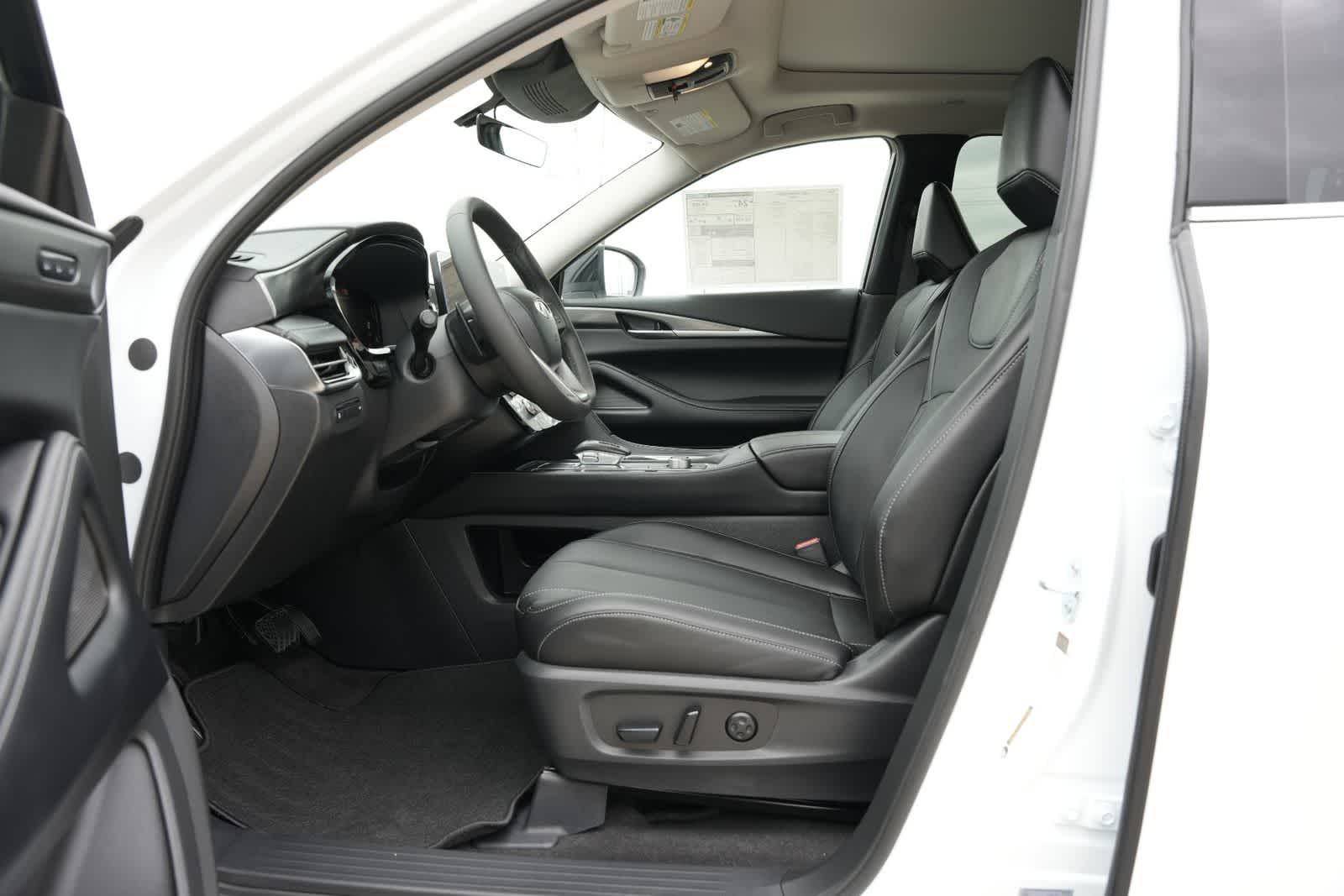 2027 INFINITI QX60 PURE
