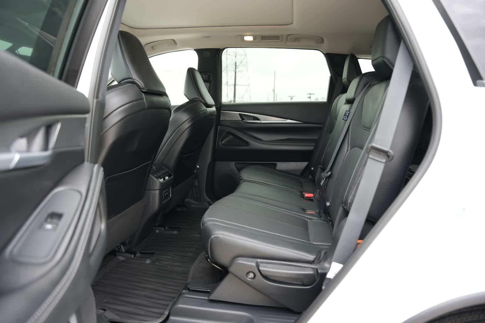 2027 INFINITI QX60 PURE