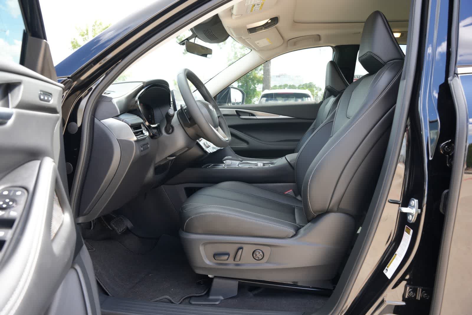 2027 INFINITI QX60 PURE