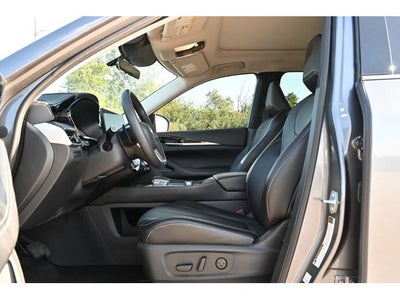 2025 INFINITI QX60 PURE