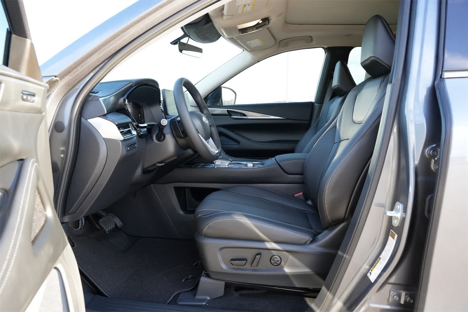 2026 INFINITI QX60 PURE