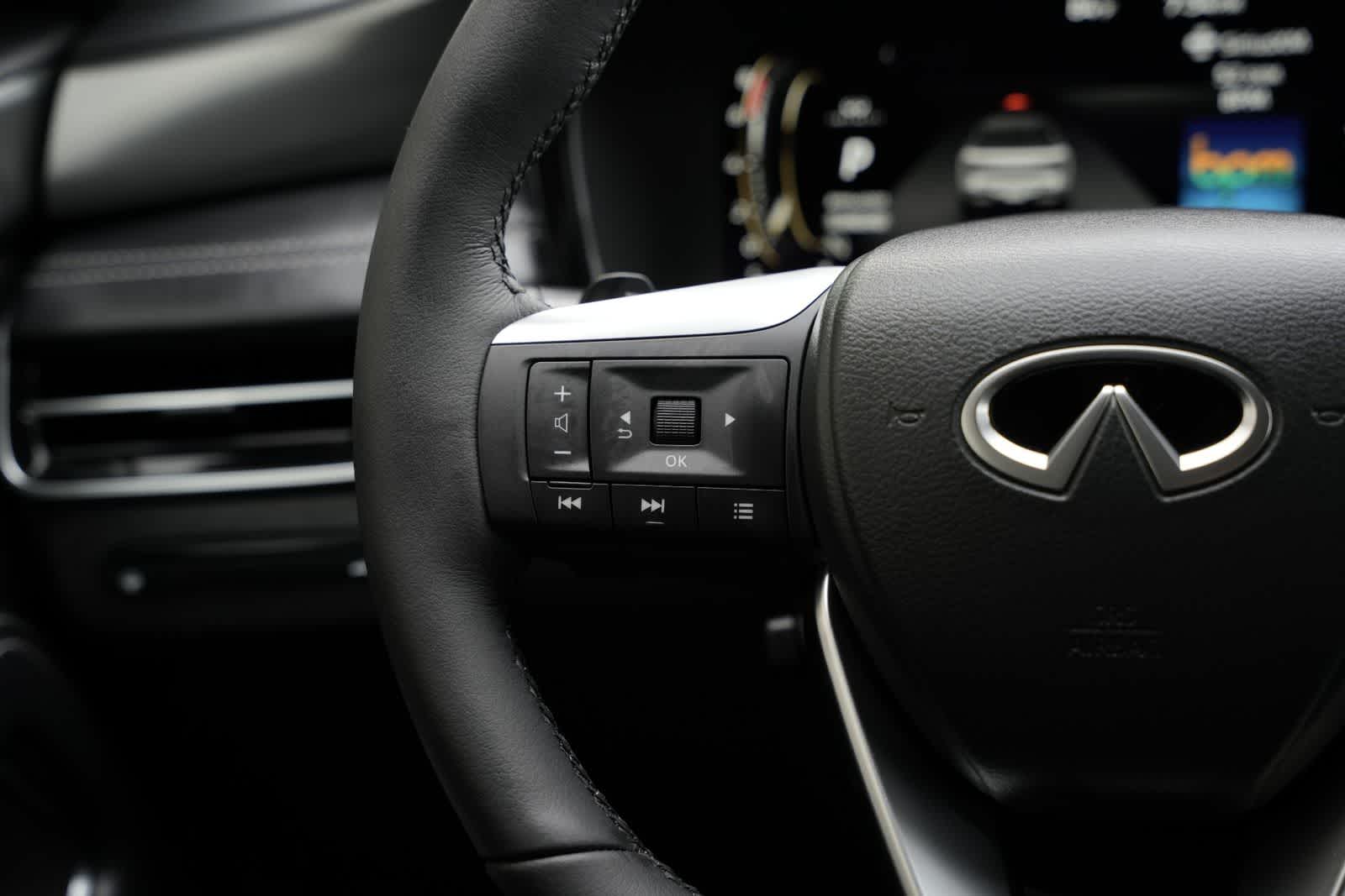 2027 INFINITI QX60 LUXE
