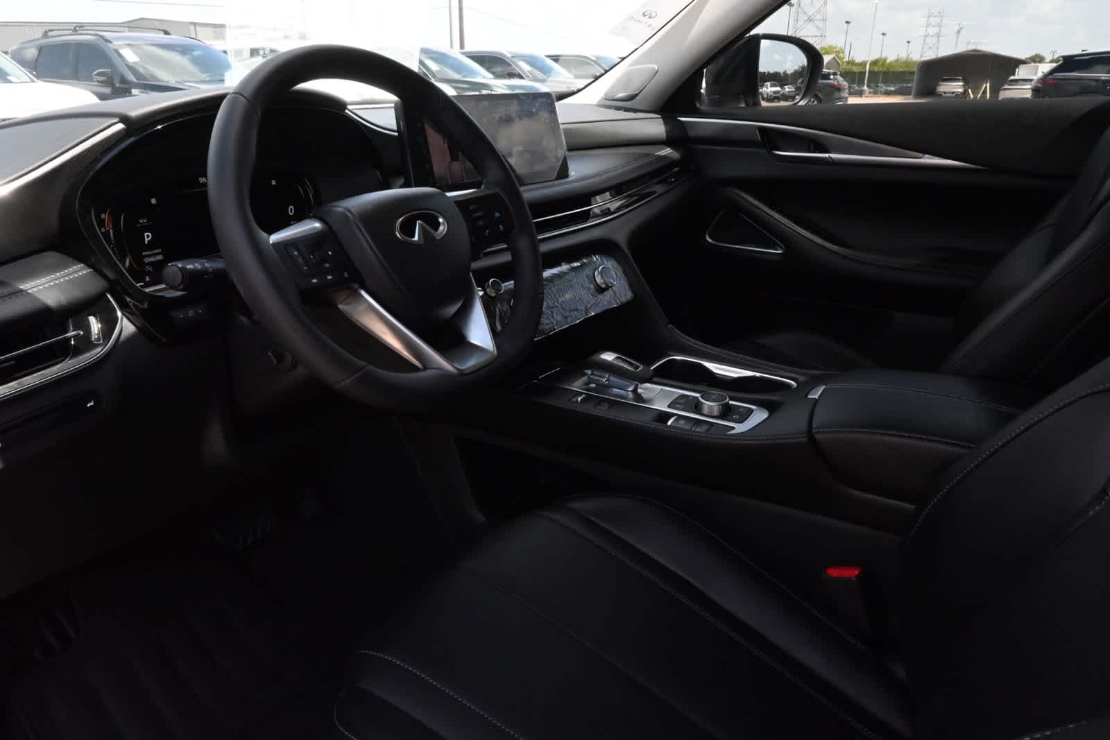 2027 INFINITI QX60 LUXE