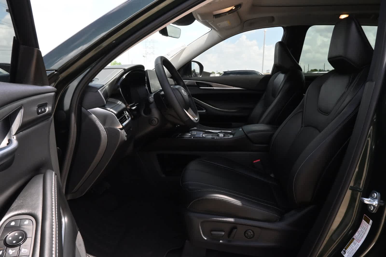 2027 INFINITI QX60 LUXE