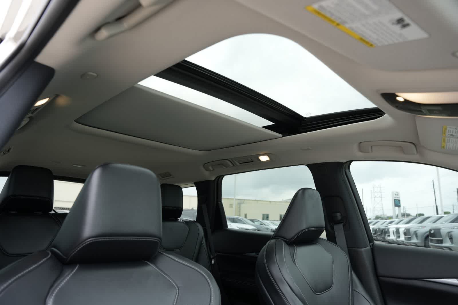2027 INFINITI QX60 LUXE