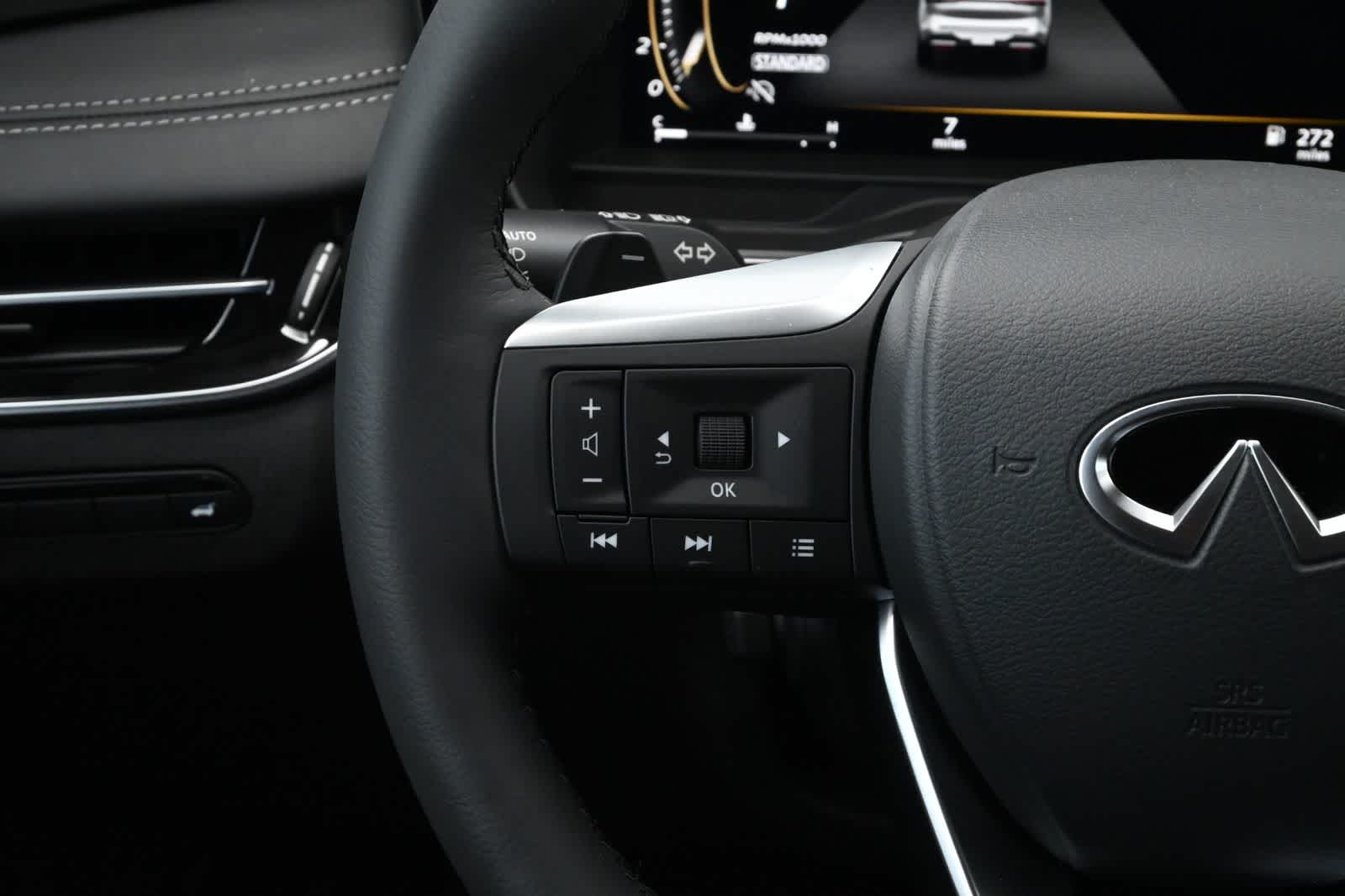 2027 INFINITI QX60 LUXE