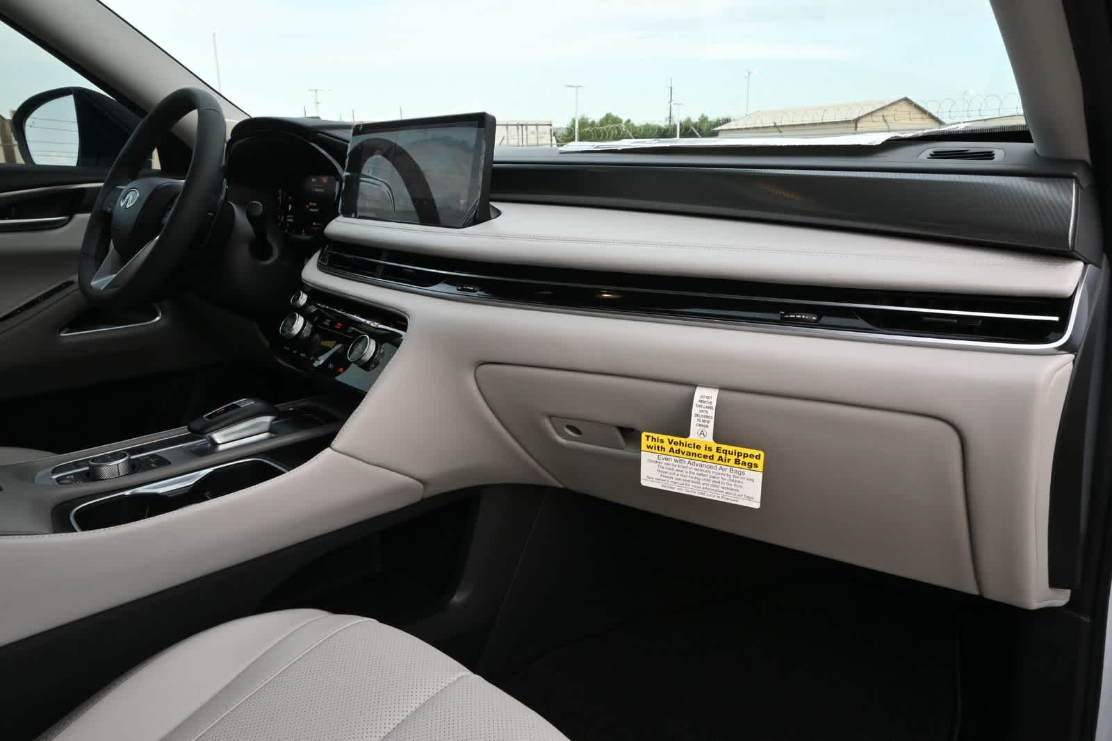 2027 INFINITI QX60 LUXE
