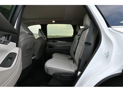 2027 INFINITI QX60 LUXE