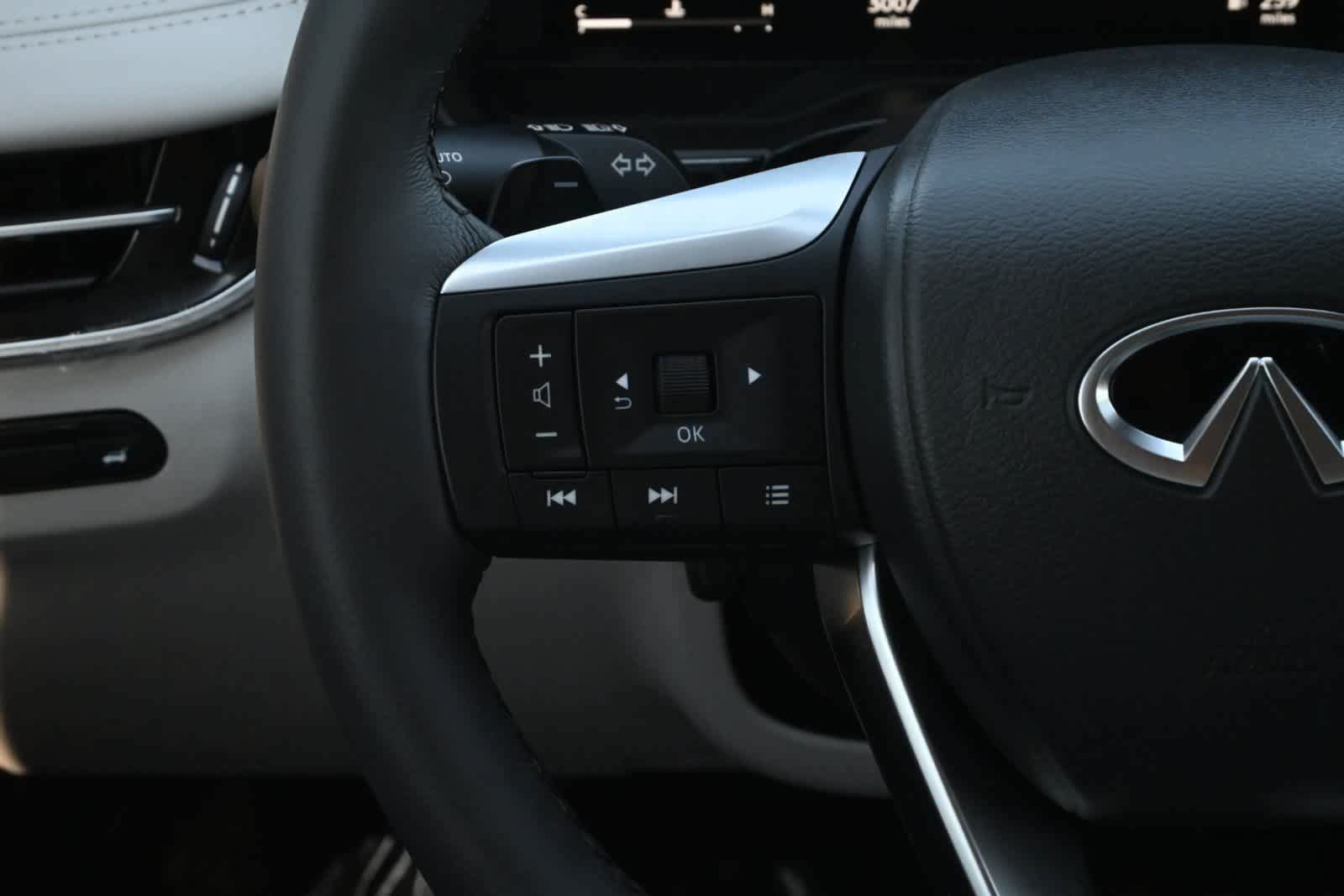 2027 INFINITI QX60 LUXE