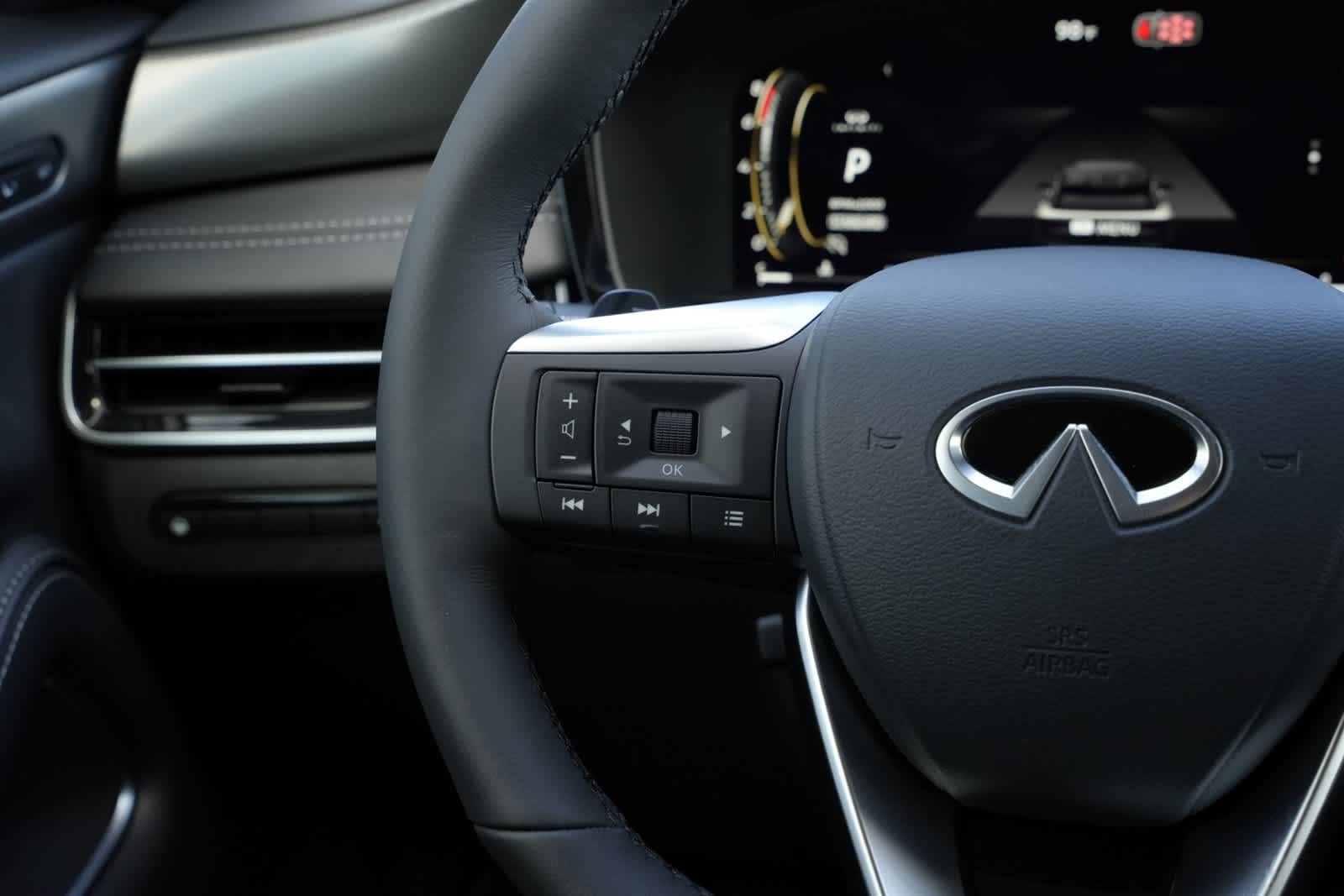 2027 INFINITI QX60 LUXE
