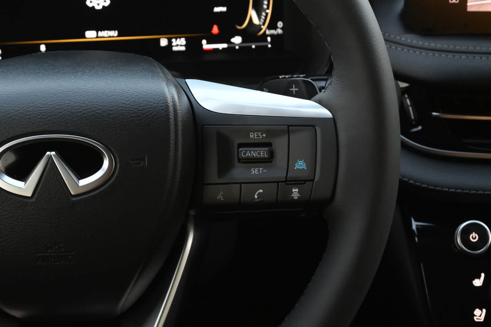 2027 INFINITI QX60 LUXE