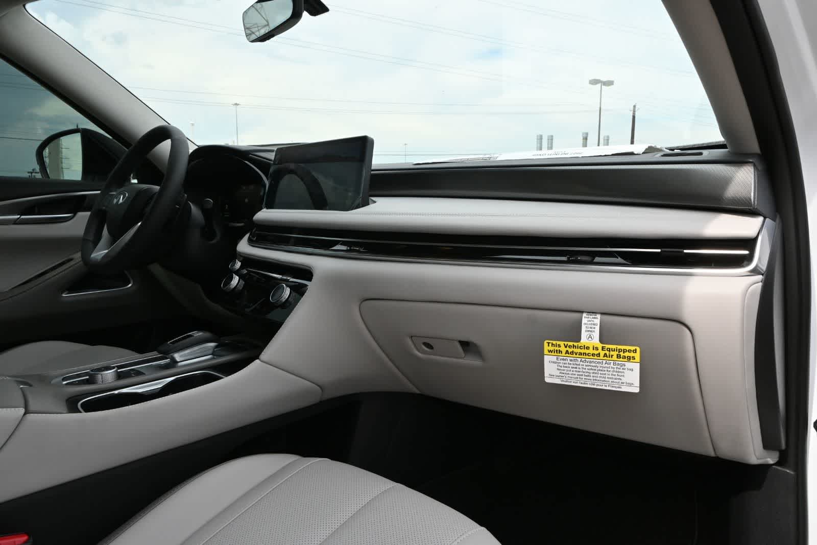 2027 INFINITI QX60 LUXE