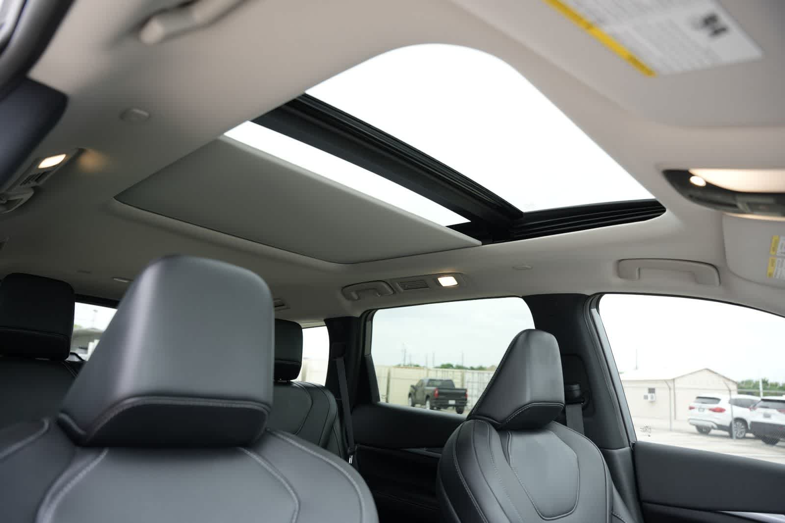 2027 INFINITI QX60 LUXE