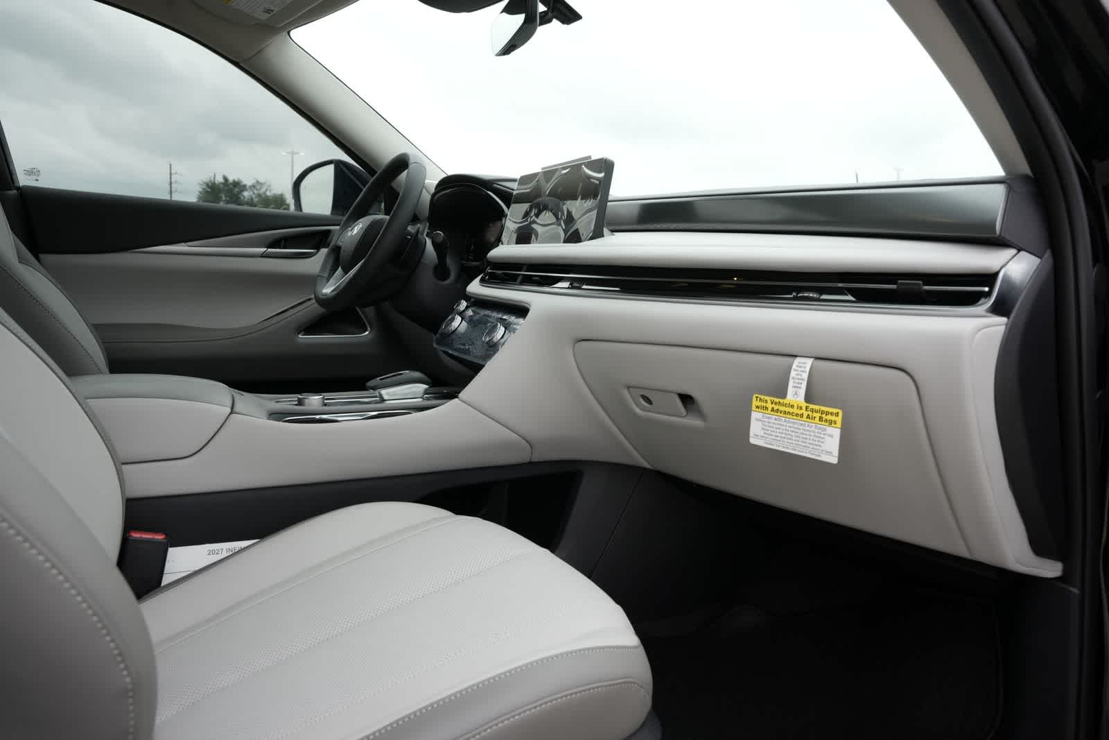2027 INFINITI QX60 LUXE