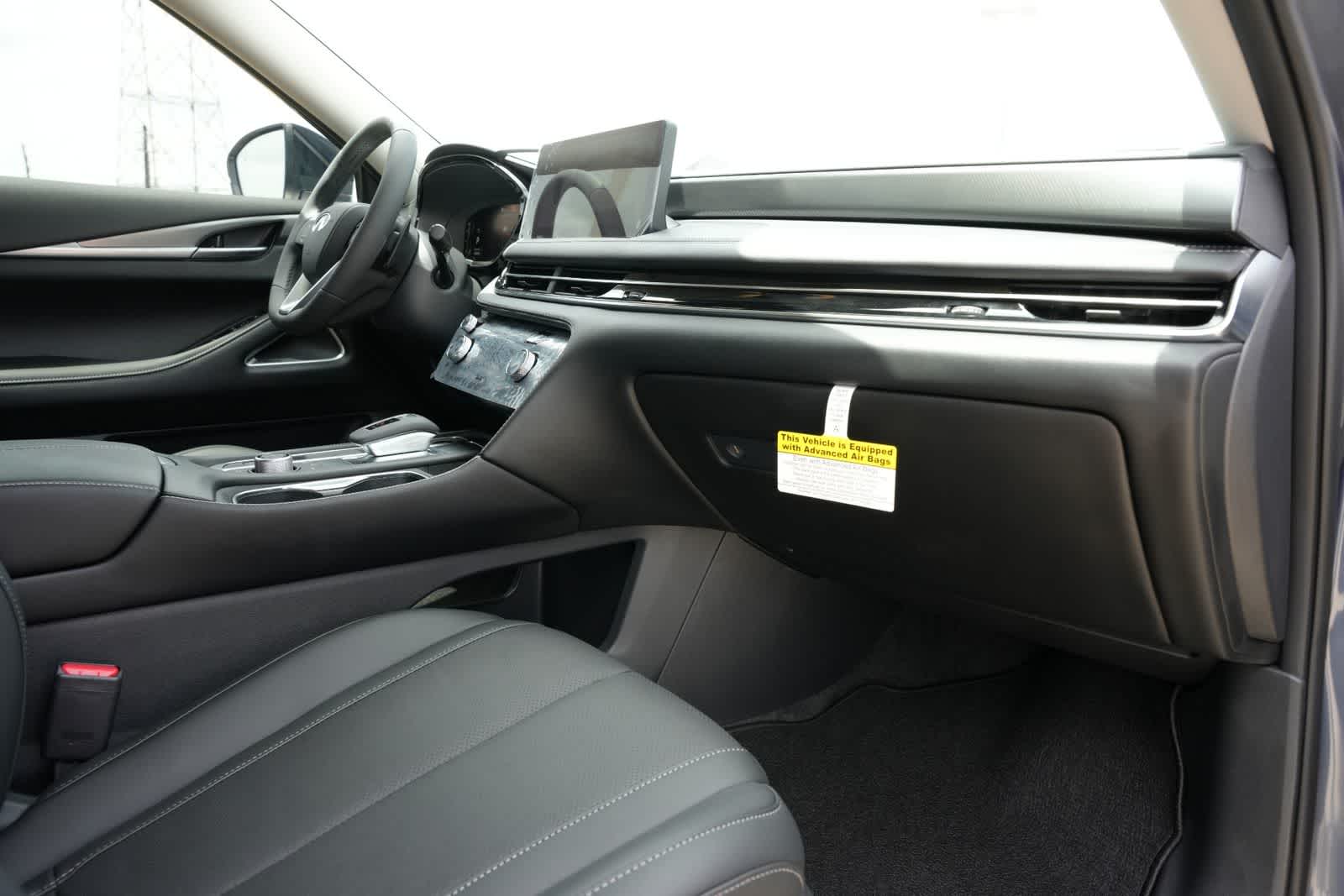 2027 INFINITI QX60 LUXE
