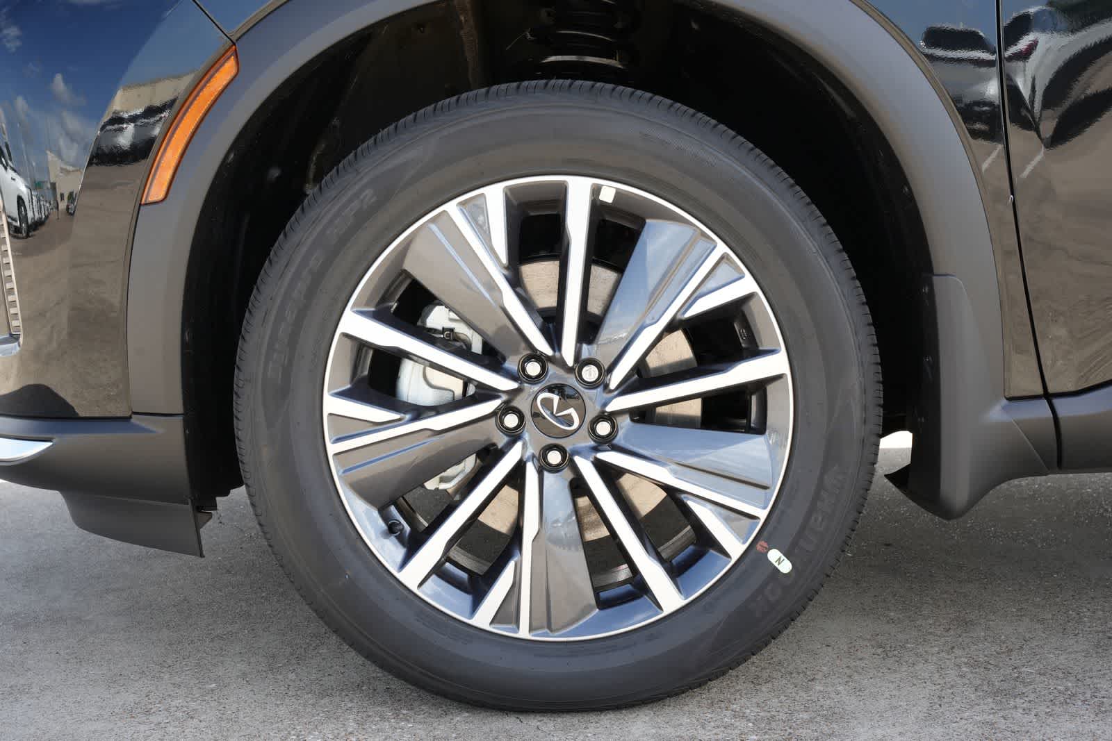 2027 INFINITI QX60 LUXE