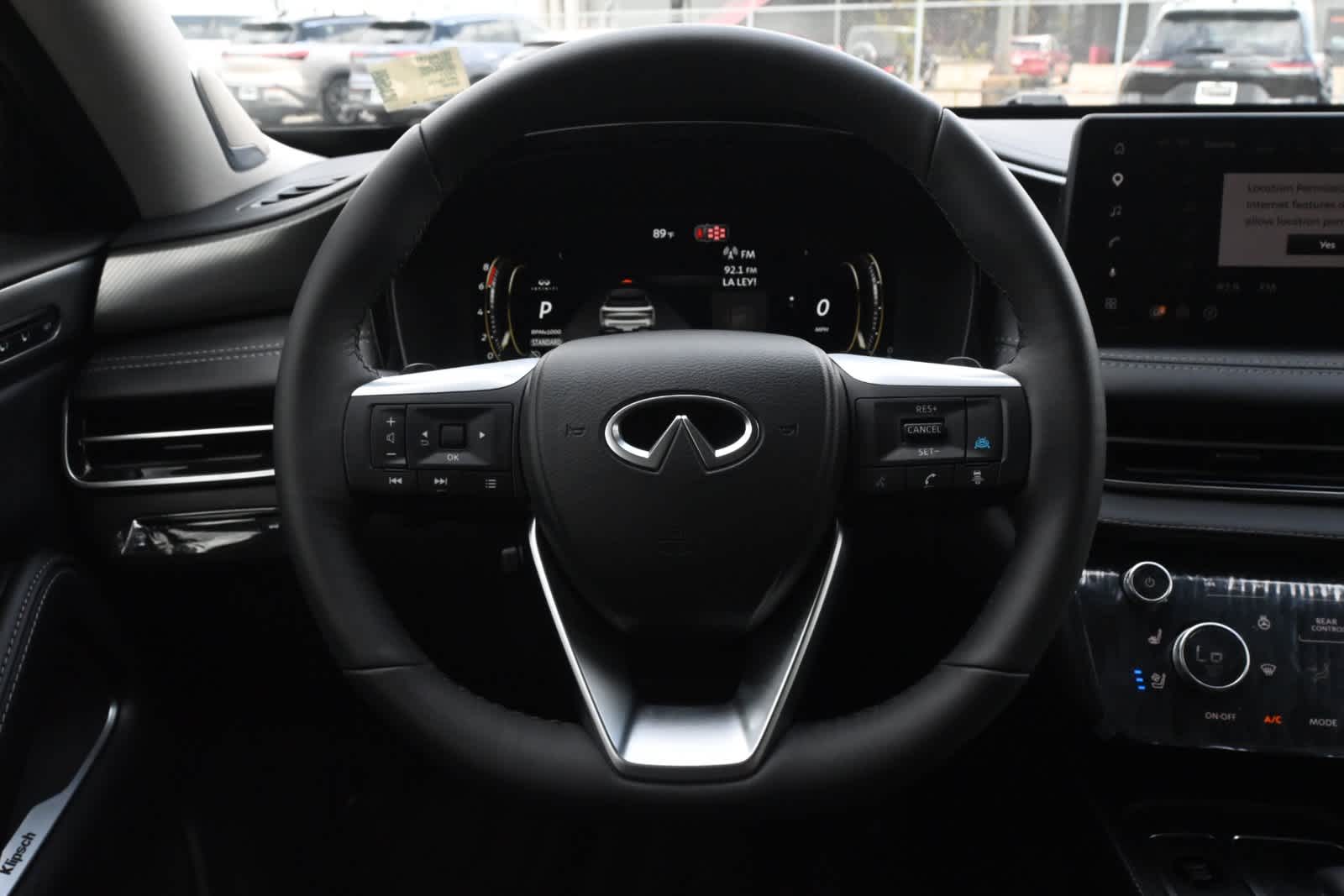 2027 INFINITI QX60 LUXE